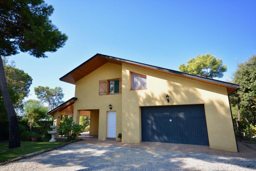 Villa Casa Feliz Sant Cebrià de Vallalta Exterior foto