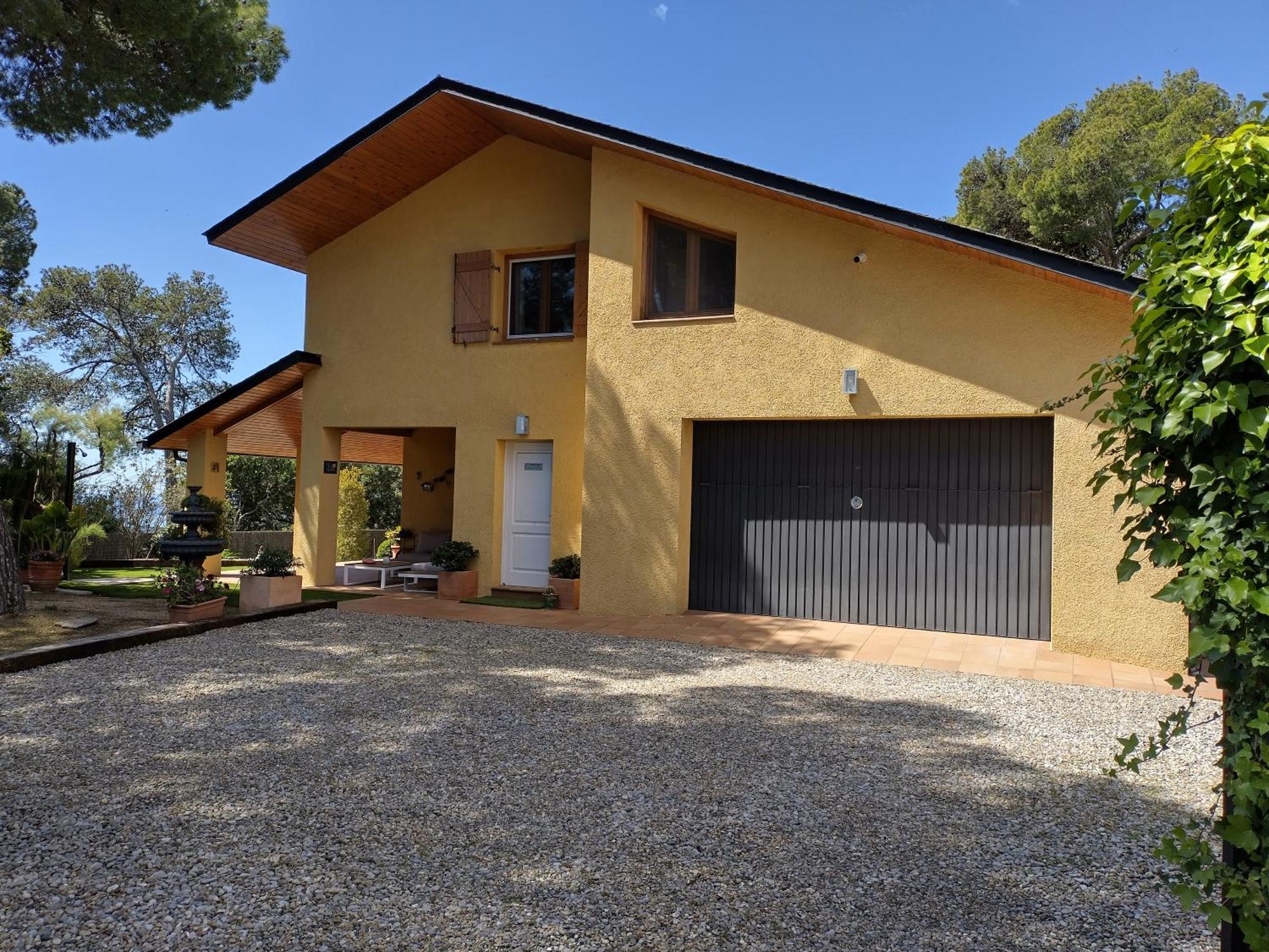 Villa Casa Feliz Sant Cebrià de Vallalta Exterior foto