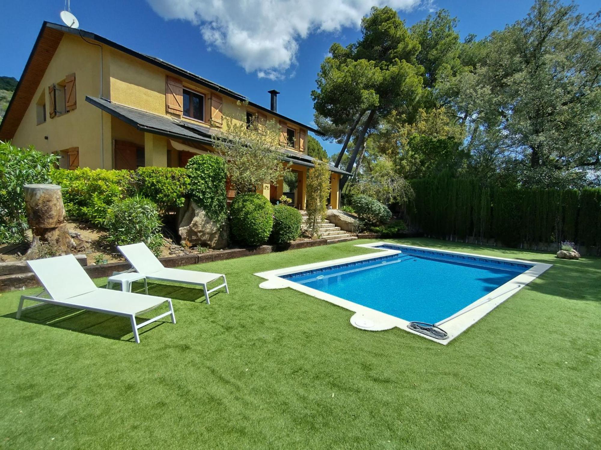 Villa Casa Feliz Sant Cebrià de Vallalta Exterior foto