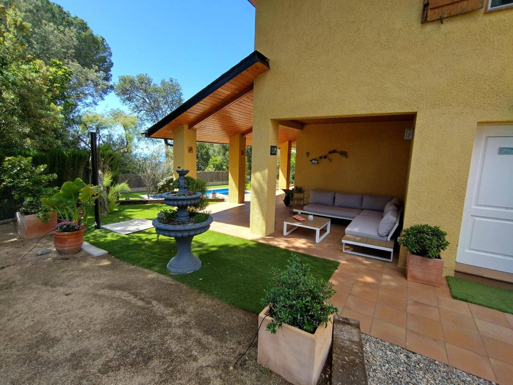 Villa Casa Feliz Sant Cebrià de Vallalta Exterior foto